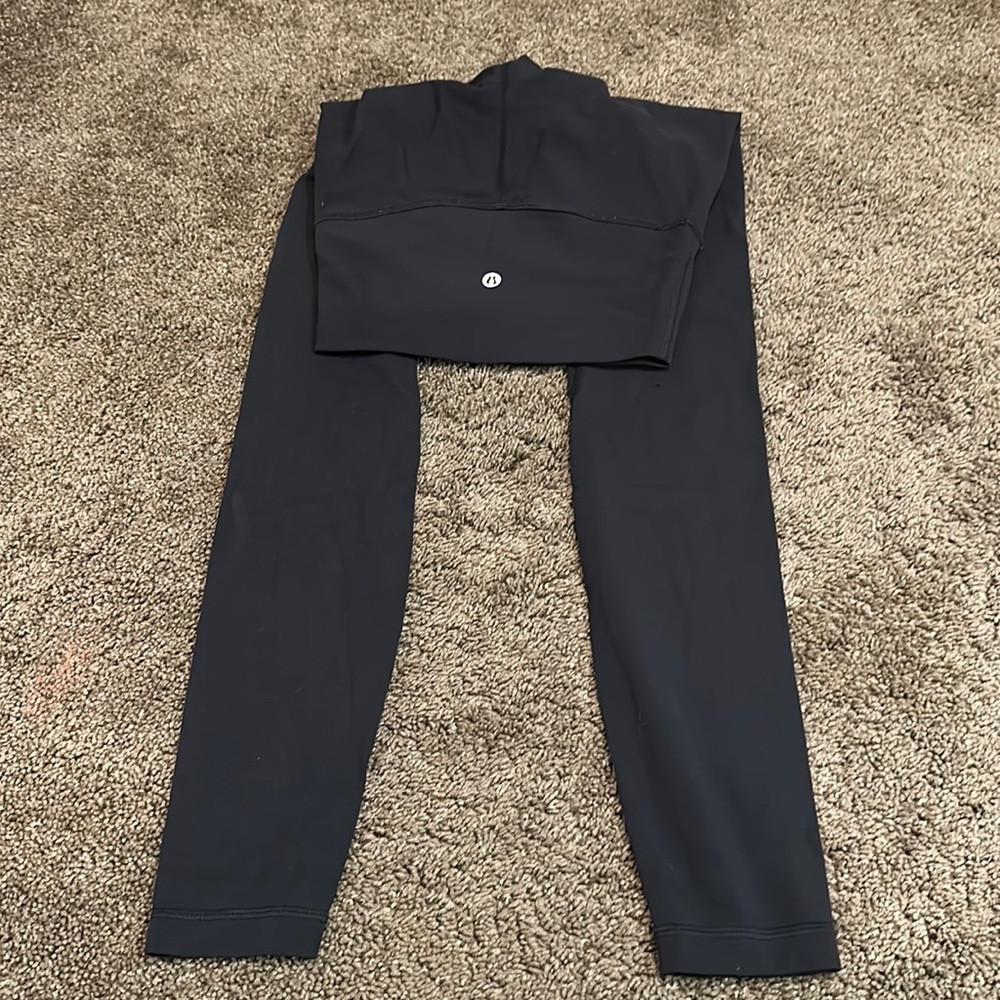 lululemon black align leggings size two HOLE IN LEG